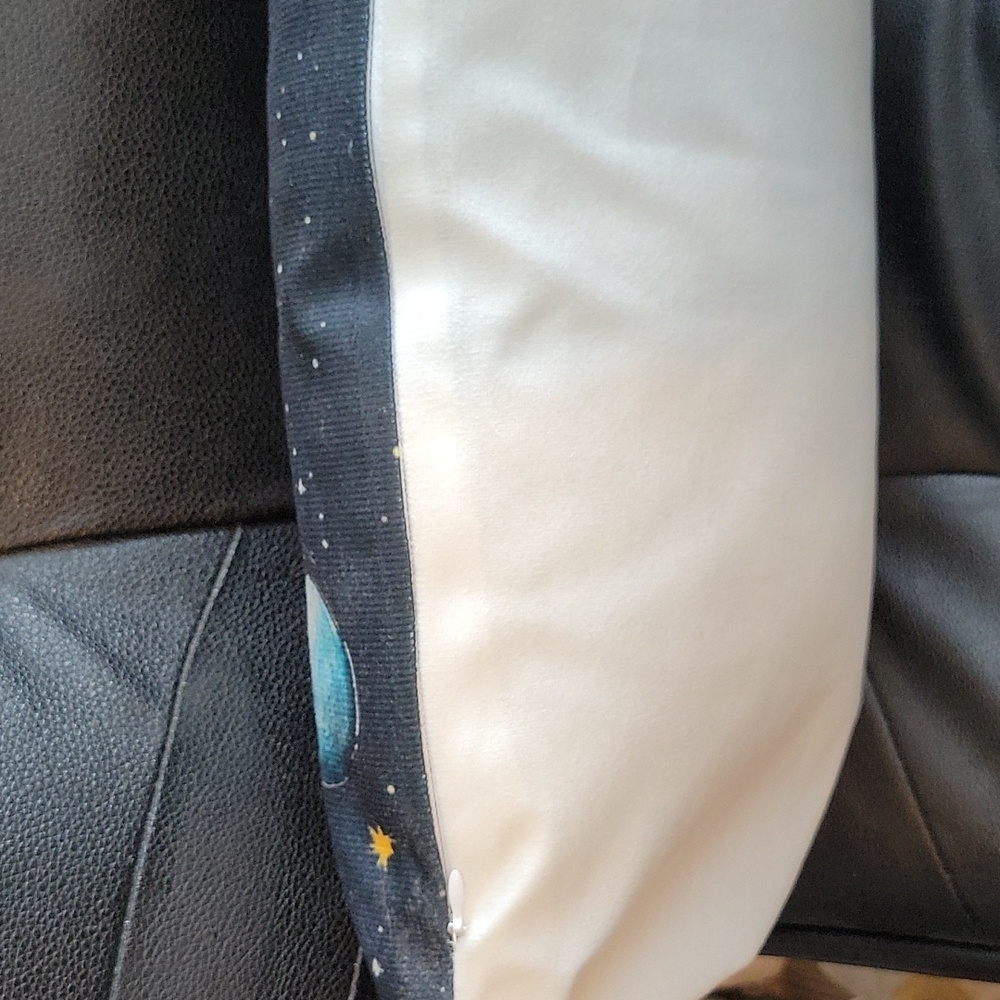 2 Solar System Pillow Shams - Picture 3 of 3